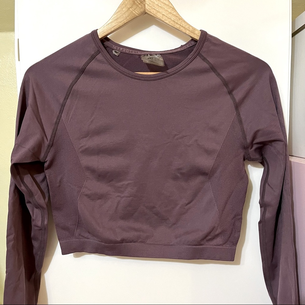 MyProtein purple long sleeve crop top